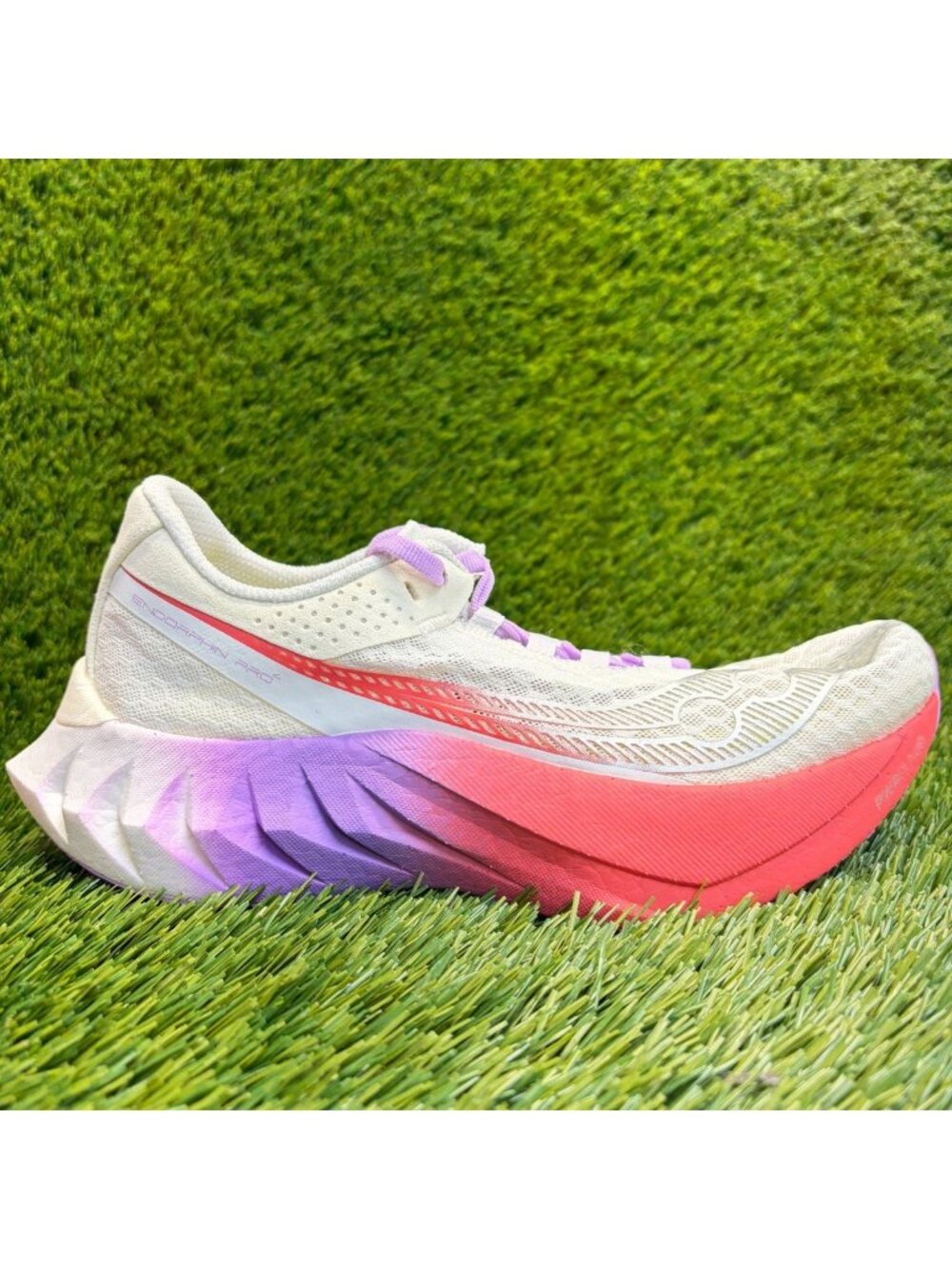 Saucony Endorphin Pro 4 Womens Size 7.5 White Athletic Running Shoes Sneakers
